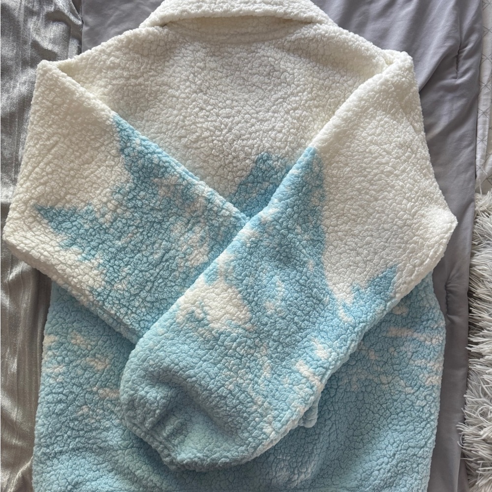 Gilly Hicks Cream and Light Blue Sweater - Picture 4 of 5